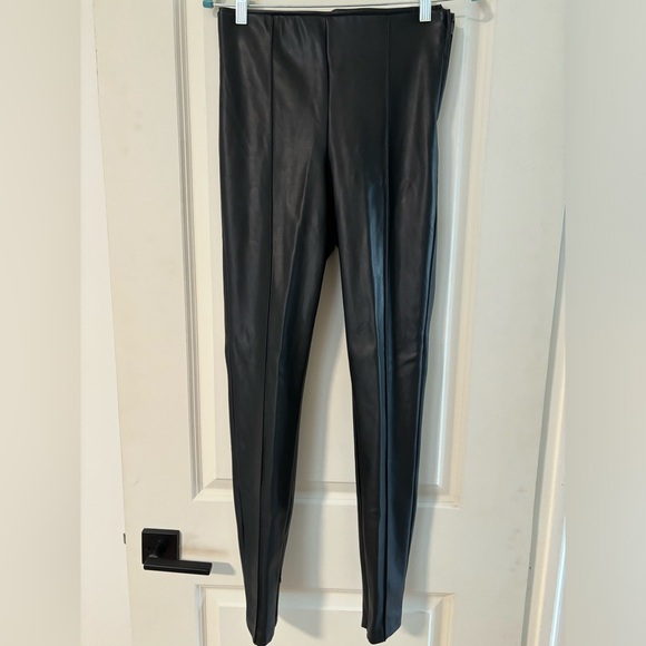 New with Tags! Buttery soft Zara Faux Leather Legging - Picture 1 of 4